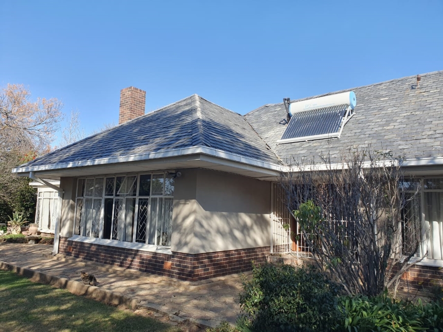 To Let 4 Bedroom Property for Rent in Jordania Free State